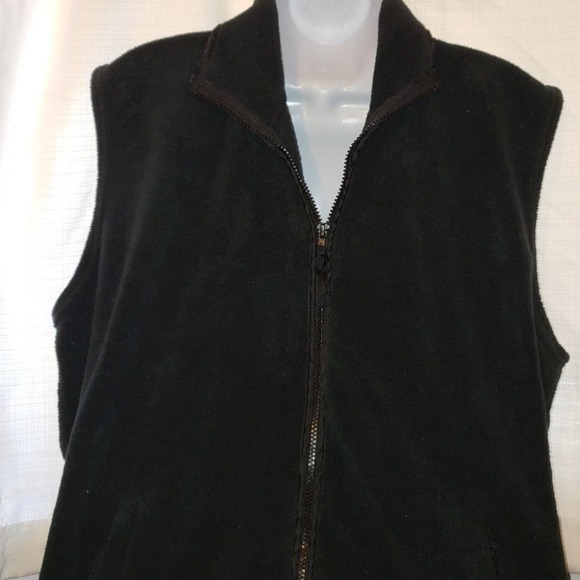 Ozark Trail Fleece vest size M Black - Picture 3 of 3